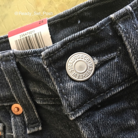 {New} Levi's high waisted vtg. looking shorts 24 - Picture 5 of 8